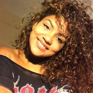 Meet your Posher, Maya